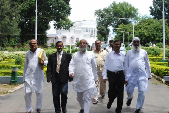 Trinamool Congress submits deputation to the Governor Trinamool Congress submits deputation to the Governor